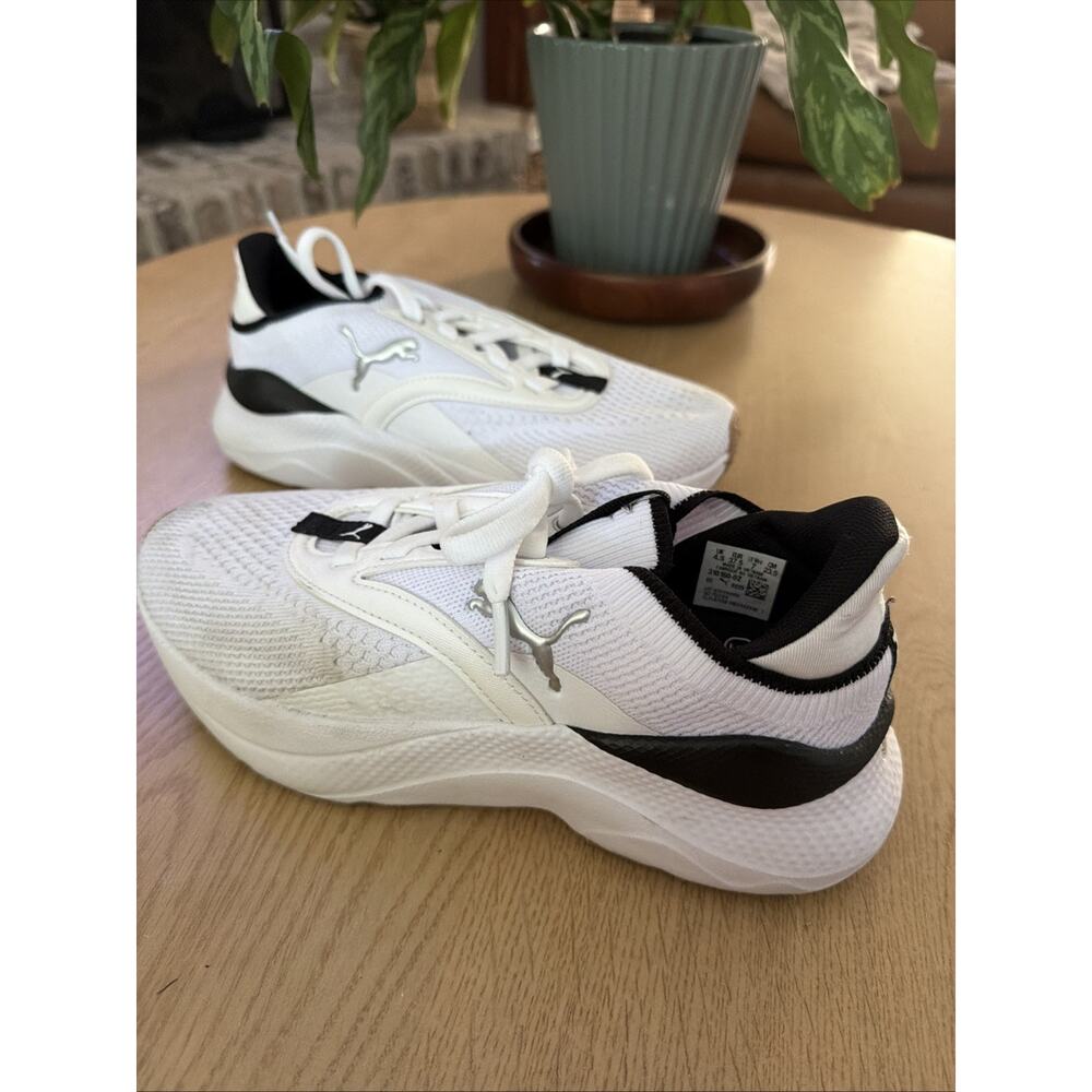 Size 7 - Puma Softride Mayve White Black W